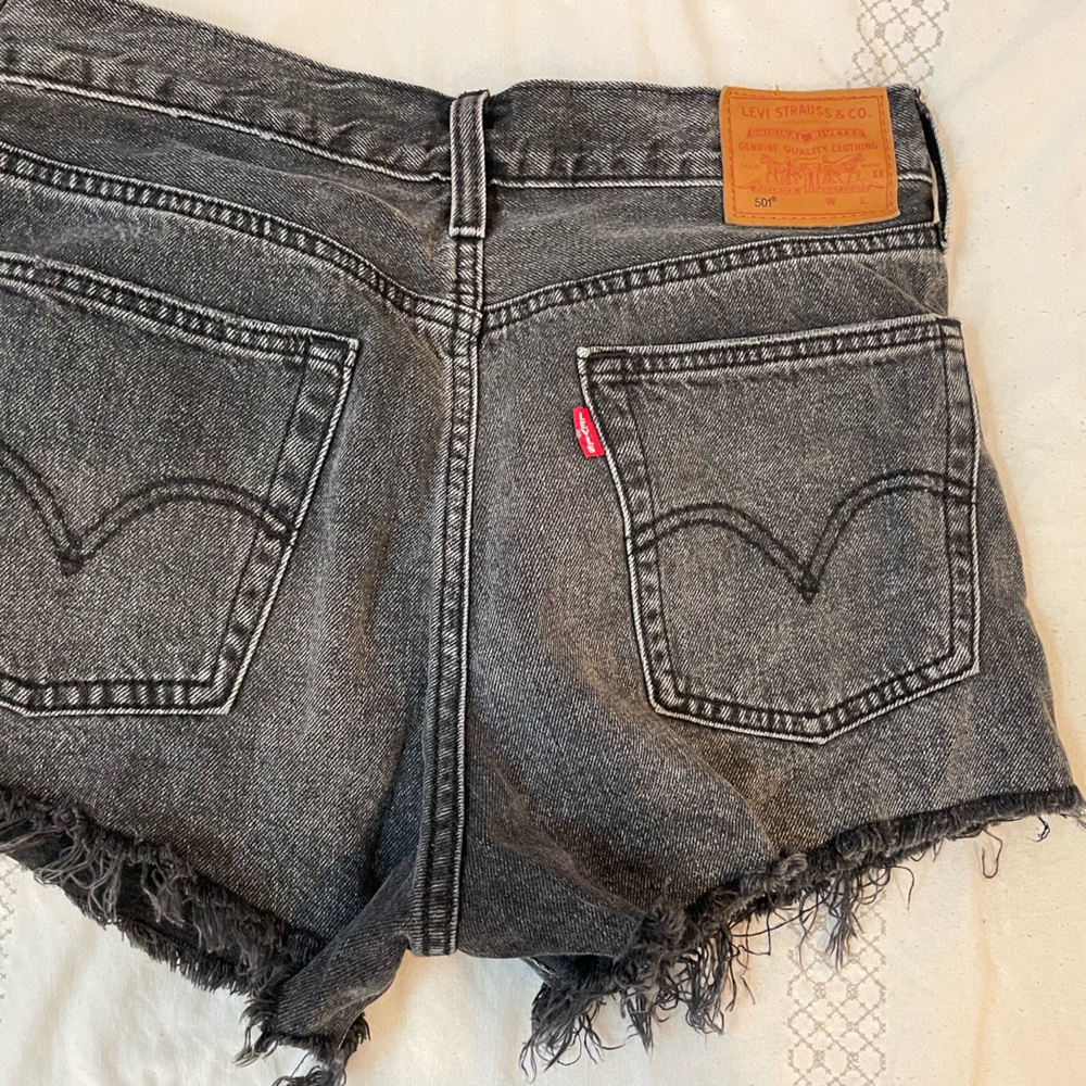 Distressed High Rise Levi Shorts - Picture 2 of 6